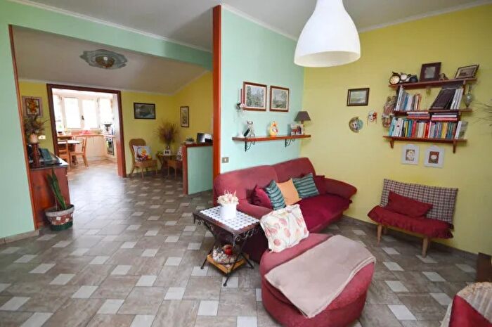 Appartamento quadrilocale in vendita in Crosia Via Pier Paolo Pasolini, Crosia