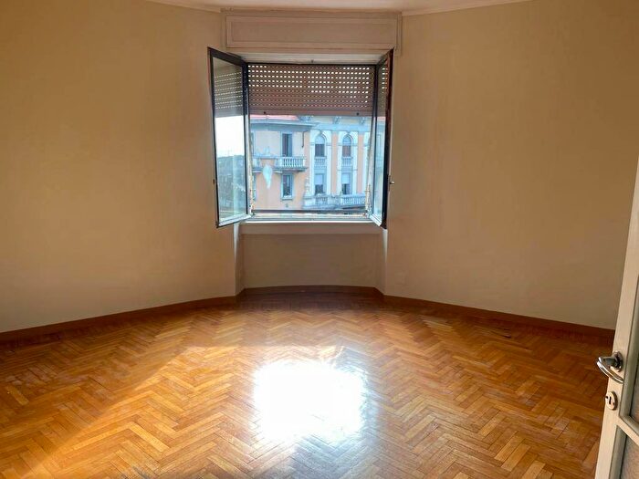 Appartamento con 5 locali in affitto in Via Giovanni Pacini, Città Studi, Milano