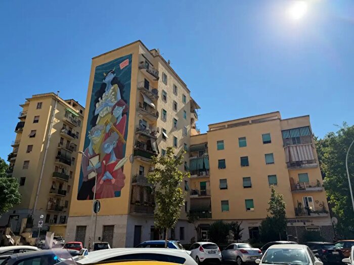 Appartamento trilocale in vendita in lGo Giuseppe Veratti, Roma
