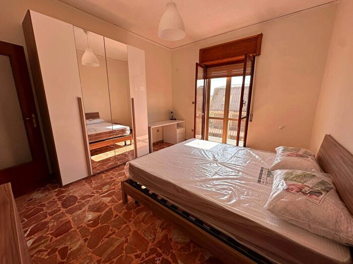 Appartamento trilocale in affitto in Via Ferrarecce, Caserta