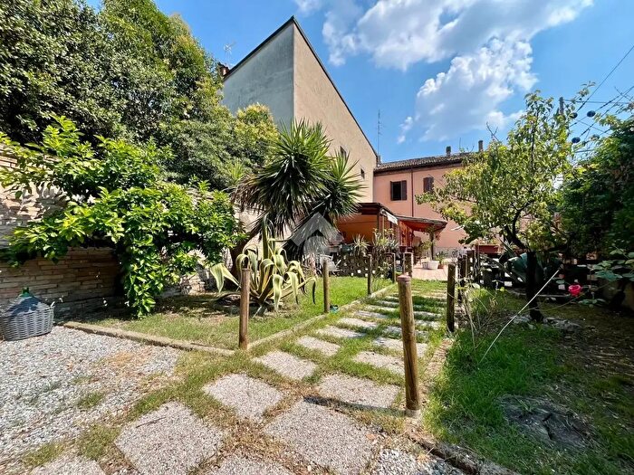 Casa con 5 locali in vendita in Via Candiano, Ravenna