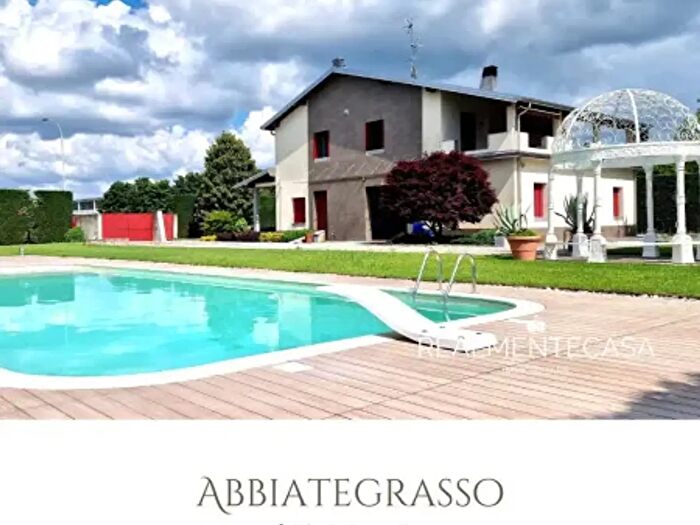 Casa con 6 locali in vendita in Strada Vicinale della Canova, Abbiategrasso