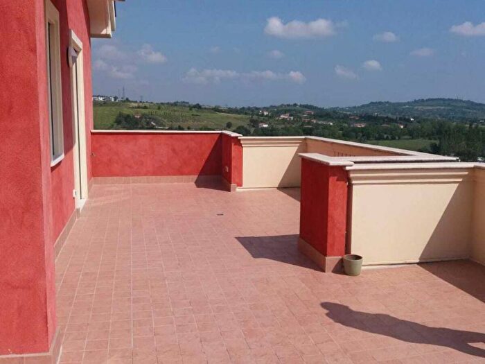 Appartamento quadrilocale in affitto in Via la Pastora, Cerasolo, Coriano