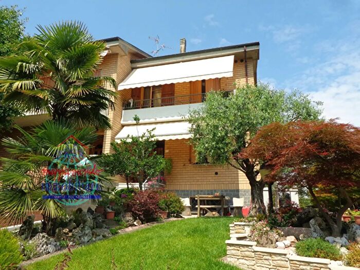 Casa con 7 locali in vendita in Via Grazia Deledda, Sala Bolognese