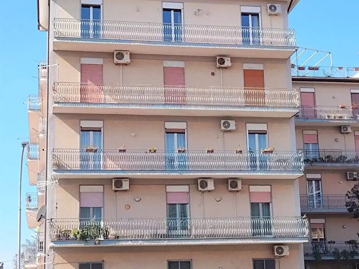 Appartamento quadrilocale in vendita in Corso Michelangelo, Mascalucia