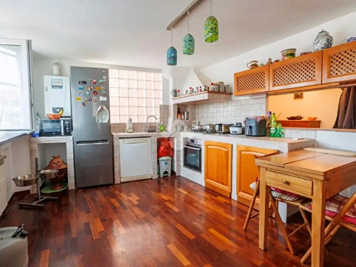 Appartamento quadrilocale in vendita in Via Montaldo, Genova