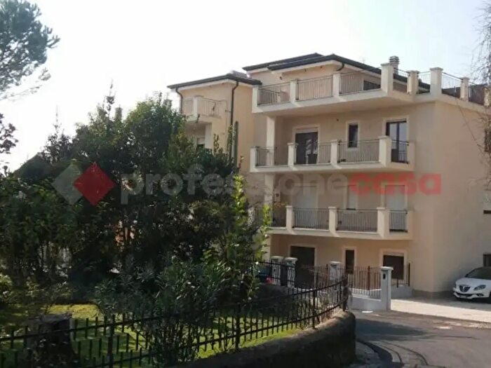 Appartamento trilocale in affitto in Via Guado Santa Maria, Cassino