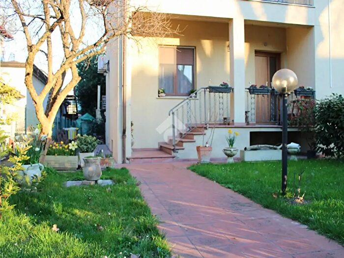 Casa trilocale in vendita in Via per Bertinoro, Forlimpopoli