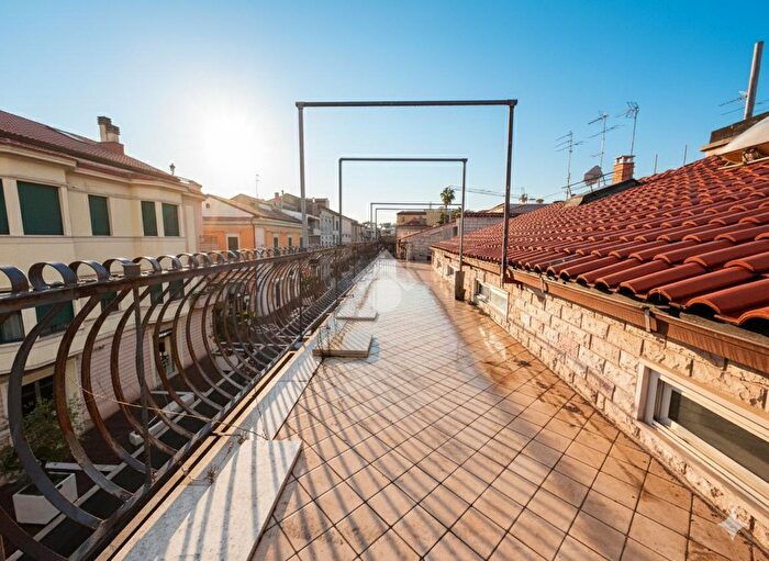 Appartamento con 5 locali in vendita in Corso Nazionale, Termoli