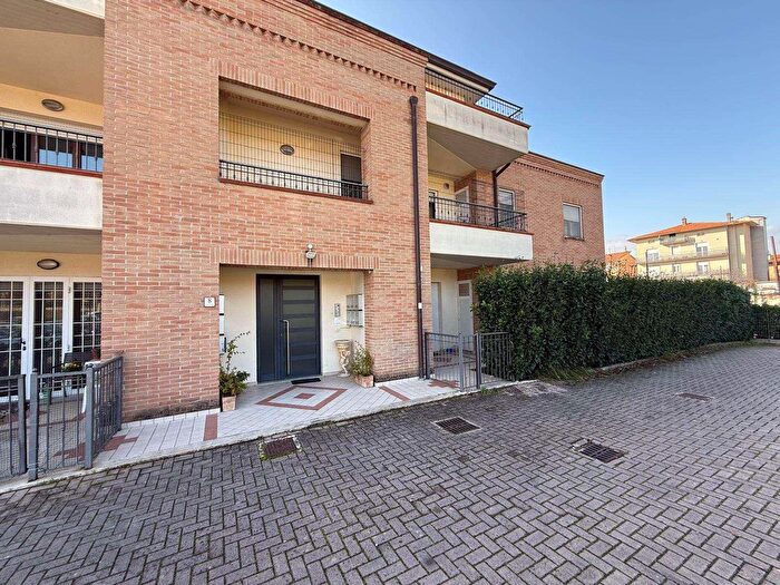 Appartamento quadrilocale in vendita in Via della Fornace, Deruta