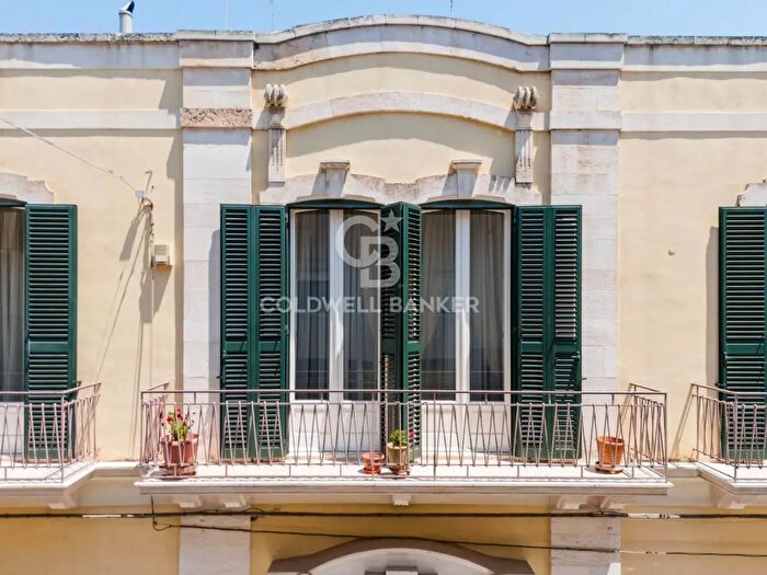 Appartamento con 9 locali in vendita in Vincenzo Longo, Castellana Grotte