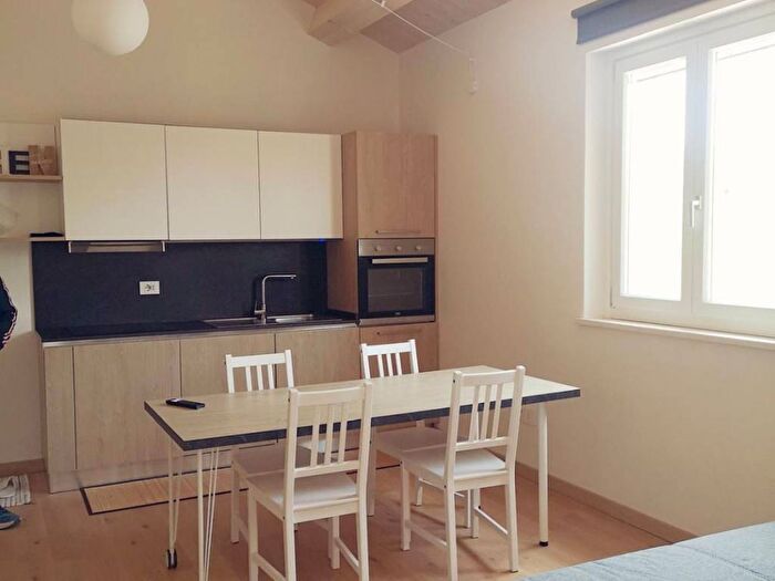 Appartamento monolocale in affitto in Borgo Rodi, Ancona