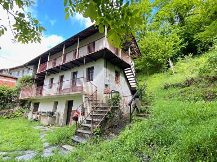Casa quadrilocale in vendita in Borgata Droglia, Villar Perosa