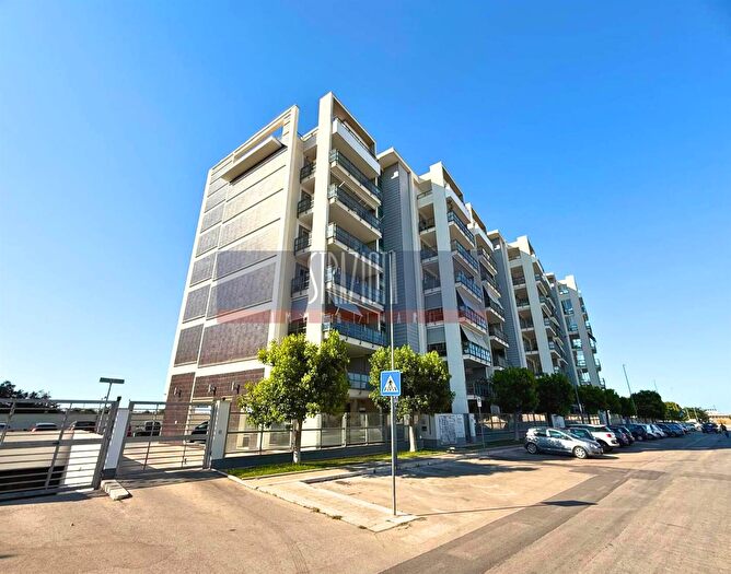 Appartamento trilocale in vendita in Via Paradiso, Modugno