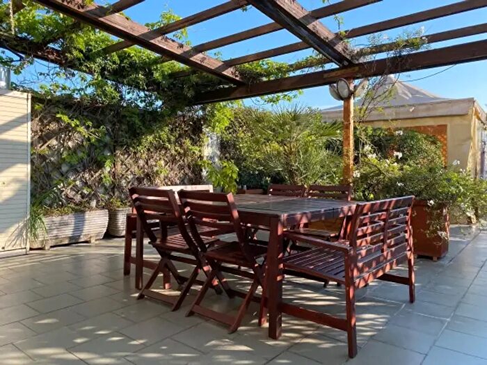 Appartamento con 6 locali in vendita in Via Giovan Battista Pergolesi, Milano