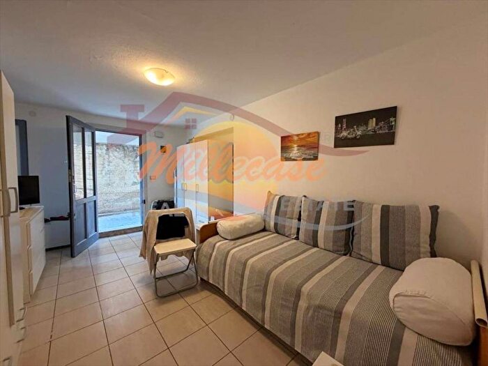 Appartamento monolocale in affitto in Viale Teracati, Santa Panagia Teracati, Siracusa