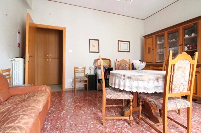 Appartamento trilocale in vendita in Via Fosse Ardeatine, Campobasso