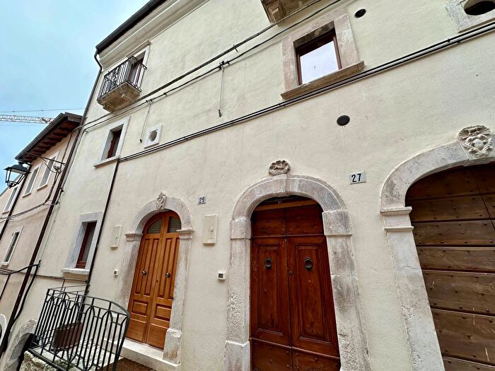 Appartamento trilocale in vendita in Via Vittorio Veneto Snc, Carapelle Calvisio