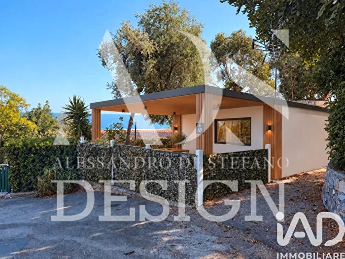 Casa bilocale in vendita in Via Francesco Maria Giancardi, Alassio