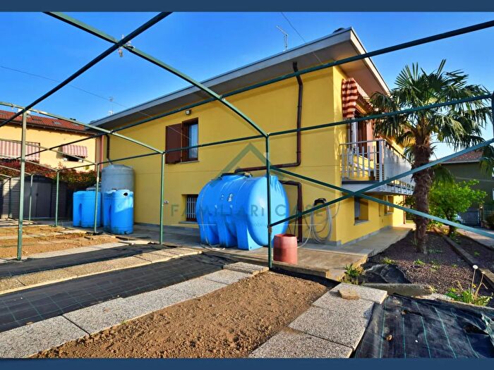 Case in Vendita e in Affitto - 3