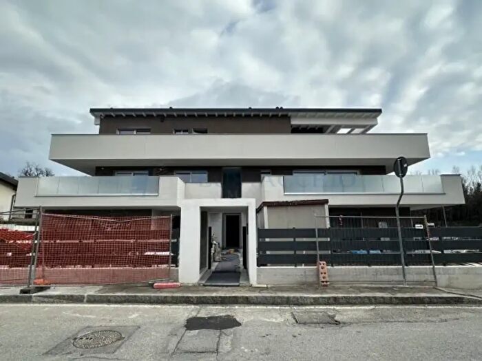 Appartamento quadrilocale in vendita in Via Ambrogio Mozzi, Mozzo