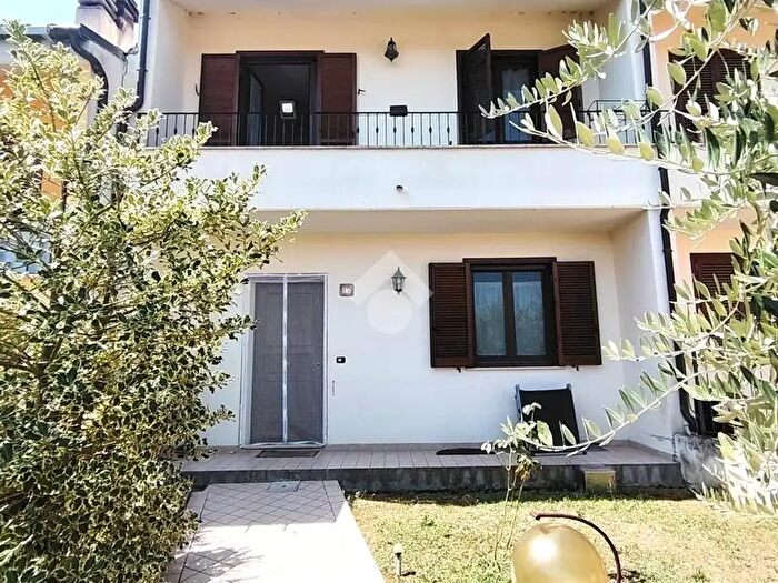 Appartamento quadrilocale in vendita in Loc Tervenano, Castel Ritaldi
