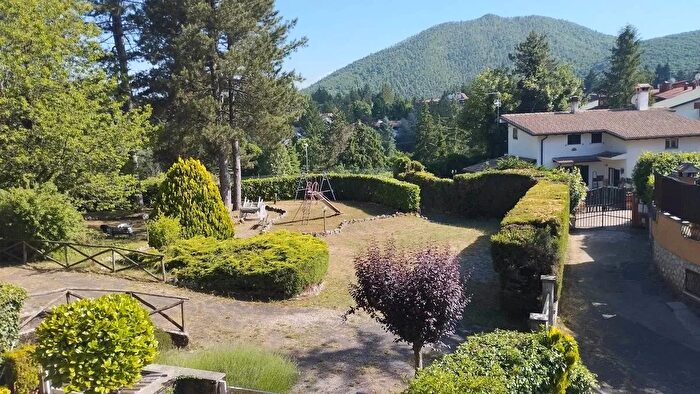 Appartamento trilocale in vendita in Trevi nel Lazio, Trevi Nel Lazio