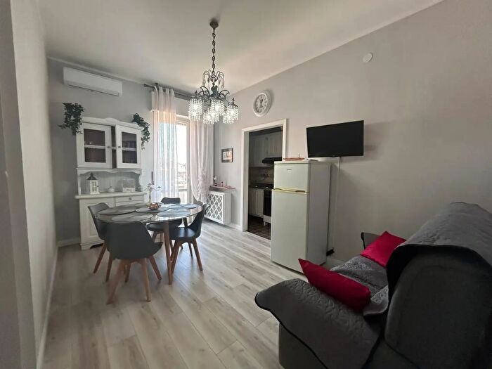 Appartamento trilocale in affitto in Francavilla Al Mare