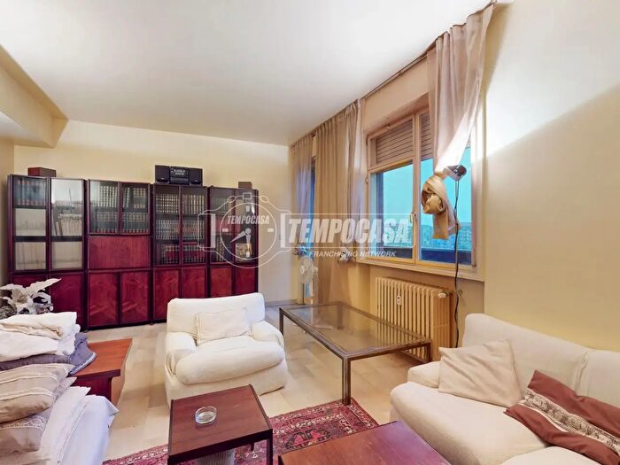 Appartamento con 5 locali in vendita in Corso Benedetto Croce d, Torino