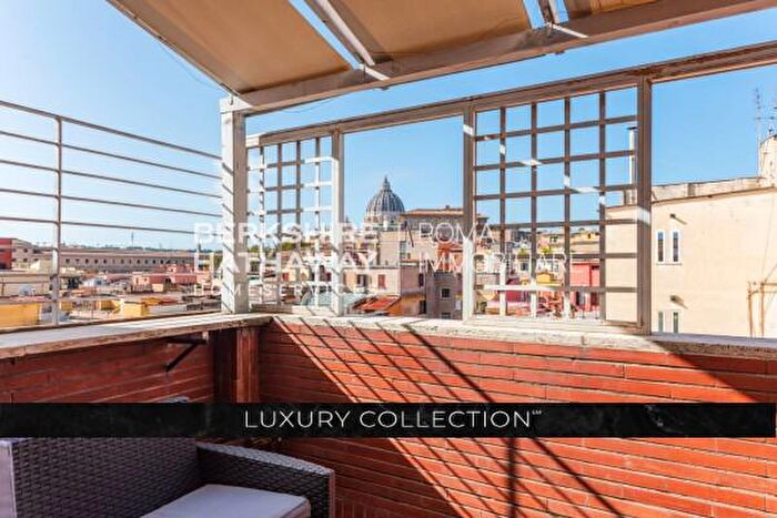 Appartamento trilocale in vendita in Piazza Americo Capponi, Roma