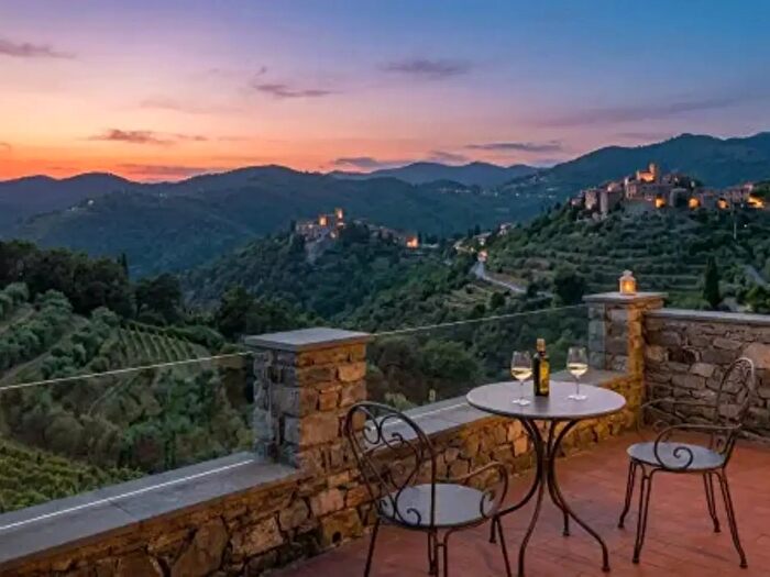 Casa con 6 locali in affitto in La Spezia