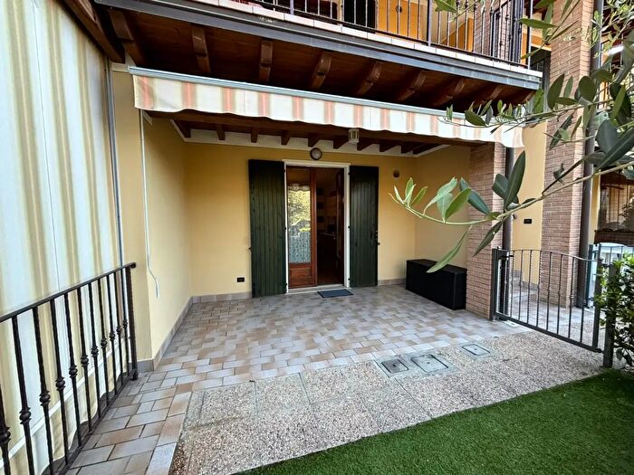 Appartamento bilocale in vendita in Manerba Del Garda