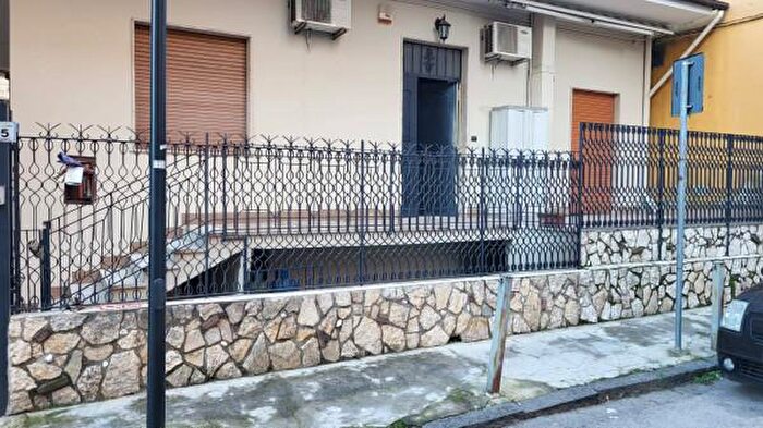 Casa quadrilocale in vendita in Via Salvo dAcquisto, Poggiomarino