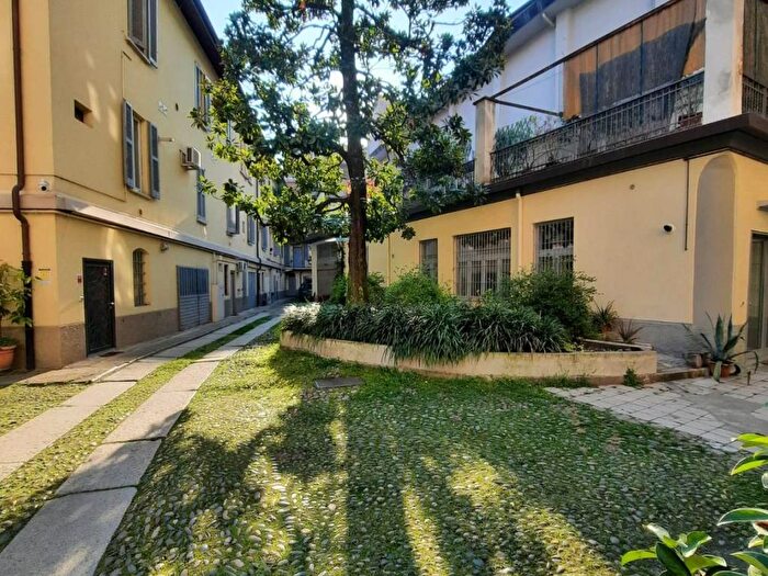 Appartamento monolocale in affitto in Viale Coni Zugna, Solari, Milano