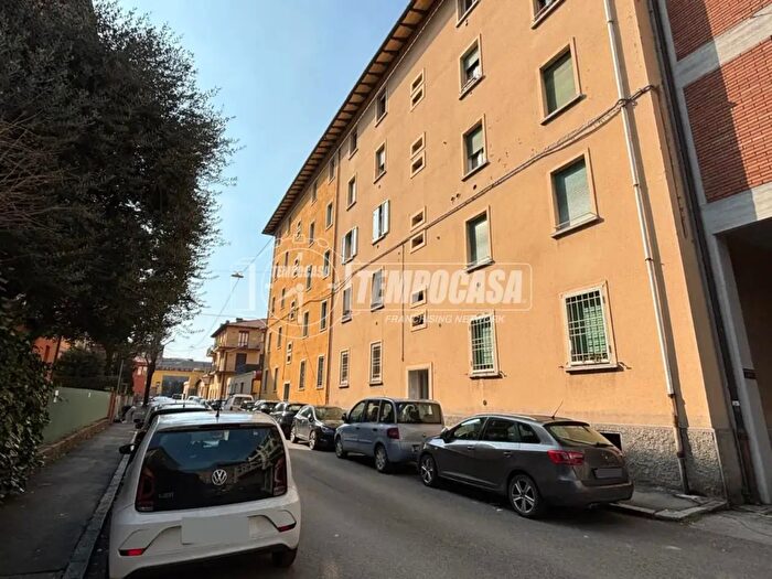 Appartamento quadrilocale in vendita in Via Savena Antico, Bologna