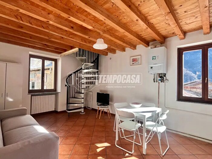 Appartamento in vendita in Ballabio