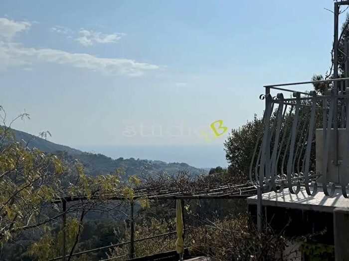 Casa quadrilocale in vendita in Strada Massatorta Snc, Vallebona
