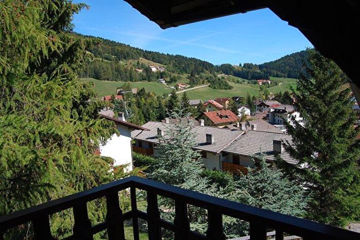 Appartamento quadrilocale in affitto in Via Laita, Centro, Folgaria