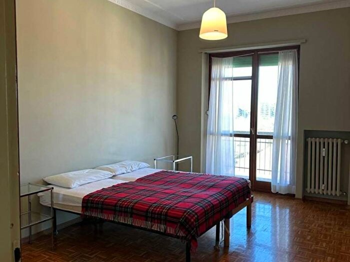 Appartamento trilocale in affitto in Via Berruti e Ferrero, Lingotto, Torino