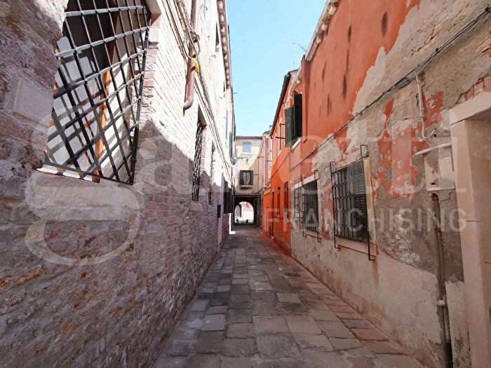 Appartamento con 5 locali in vendita in Cannaregio, Venezia