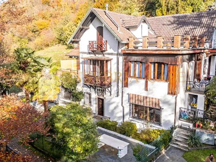 Appartamento trilocale in vendita in Cugliate Fabiasco