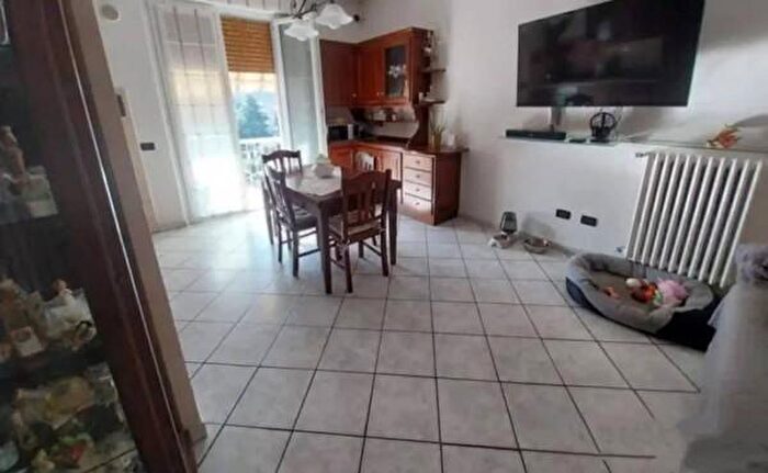 Appartamento trilocale in vendita in Via Aimo Frittelli, Dicomano