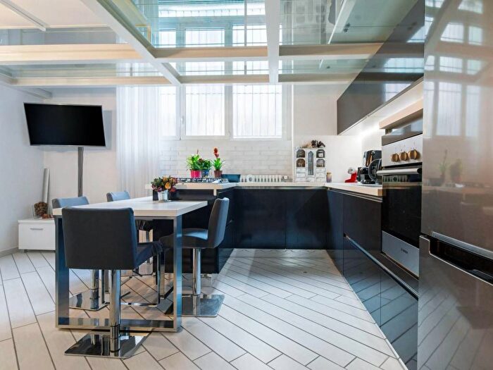 Appartamento trilocale in affitto in Via Masolino da Panicale, Certosa, Milano