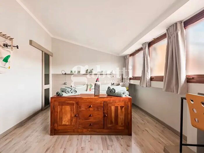 Appartamento con 8 locali in vendita in Via Giuseppe Galliano, Firenze