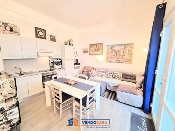 Appartamento bilocale in vendita in Via Domenico Brunenghi, Finale Ligure
