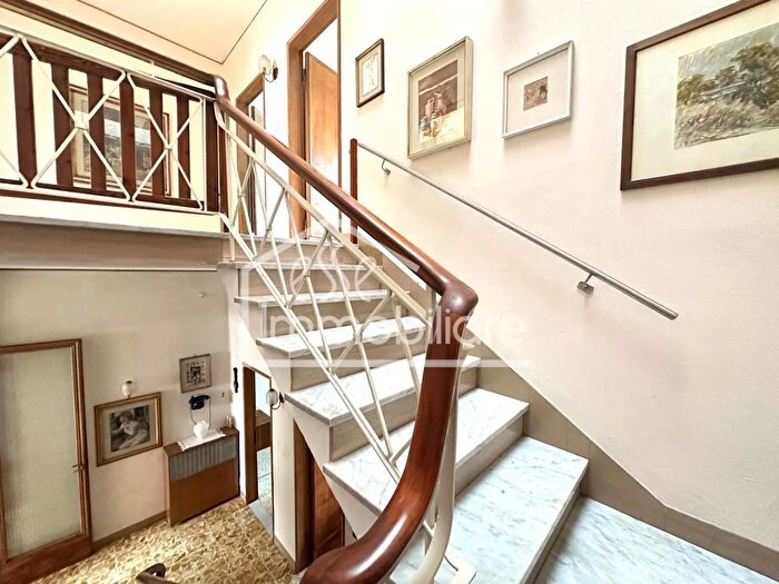 Casa con 5 locali in vendita in Empoli