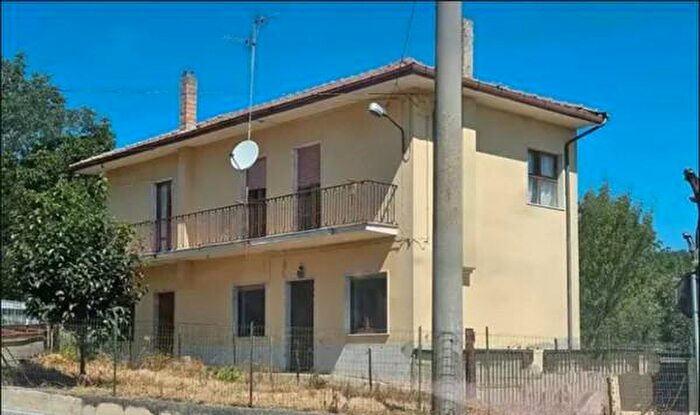 Casa monolocale in vendita in Via Torello, Vallesaccarda