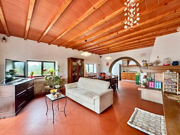 Appartamento con 7 locali in vendita in Via Castelbonsi Snc, San Casciano In Val Di Pesa