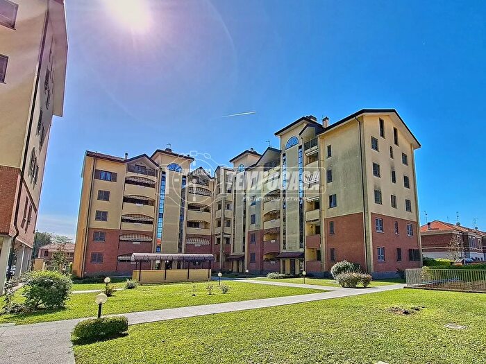Appartamento bilocale in vendita in Via Roma, Cesate