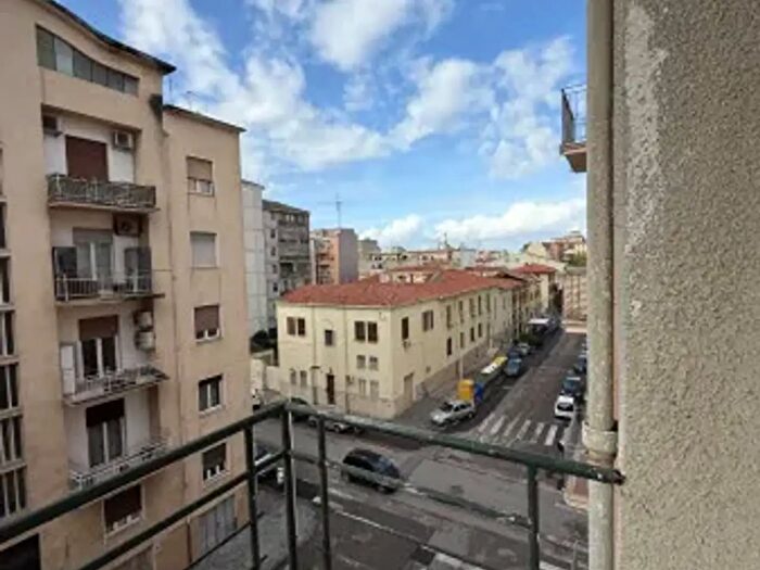 Appartamento con 5 locali in affitto in Via Principessa Maria, Sassari